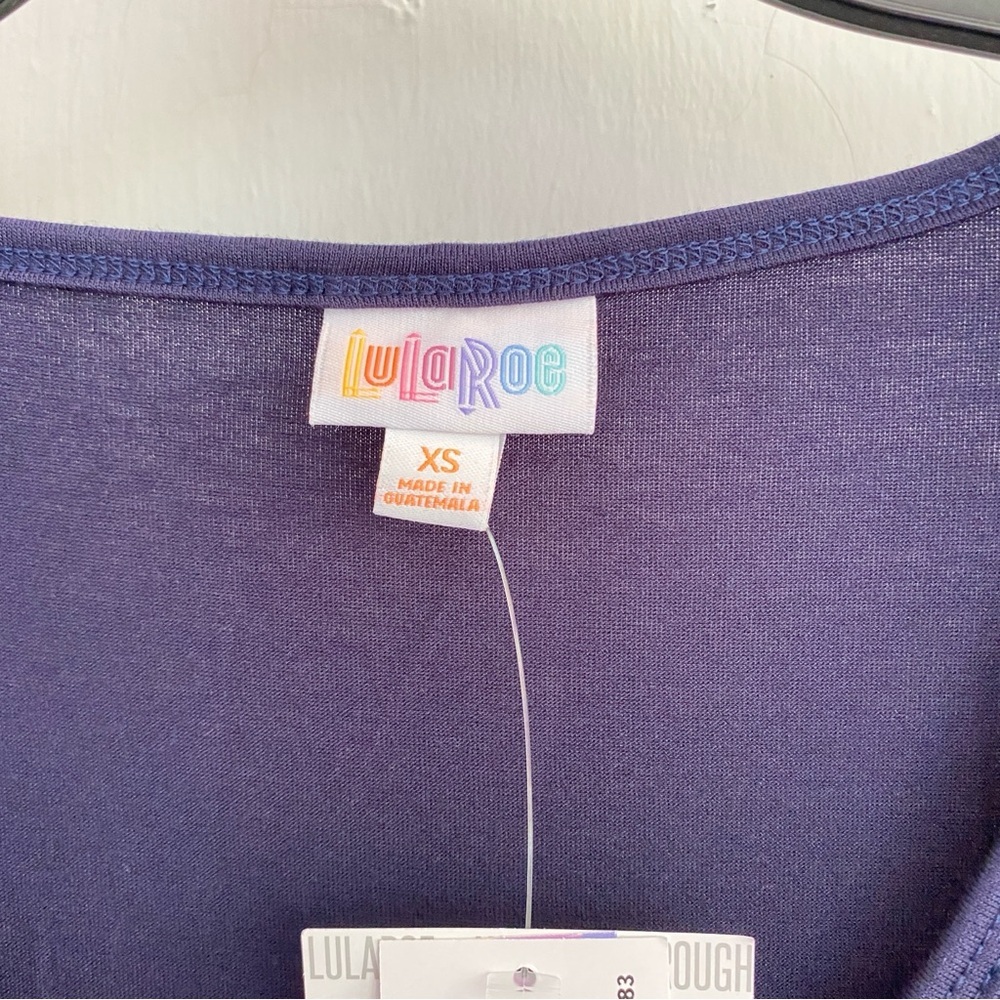 LuLaRoe NWT CLASSIC Navy Blue Short Sleeve Tee Size XS - Picture 4 of 6